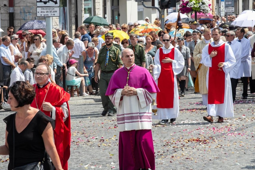 Pogoda dopisała - jak co roku zresztą na Boże Ciało, choć...