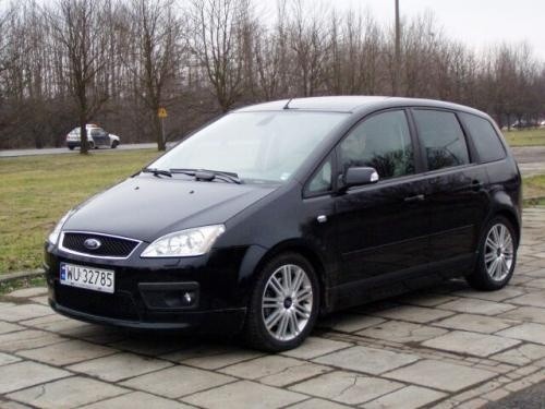 Fot. Ryszard Polit: Ford Focus C-Max wykorzystuje płytę podłogową kompaktowego Focusa. Może maksymalnie przewozić 5 pasażerów.