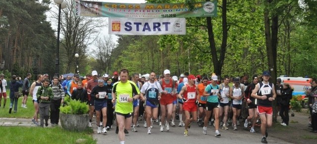 W V. Cross maratonie "Przez Piekło do Nieba" wzięło udział ponad 300 biegaczy i piechurów.