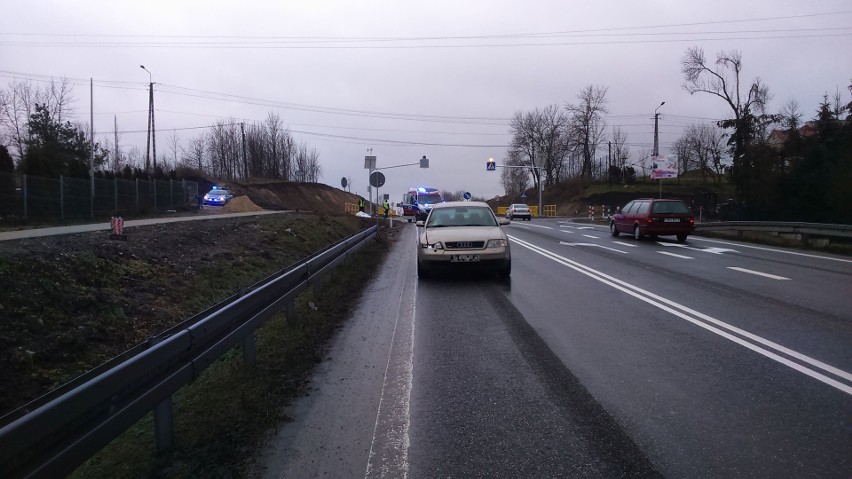 Mikułowice. Potrącenie pieszego na przejściu, mężczyzna zginął na miejscu