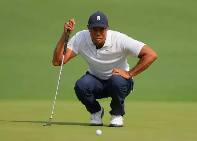 Tiger Woods zamienia kij golfowy na bar sportowy?