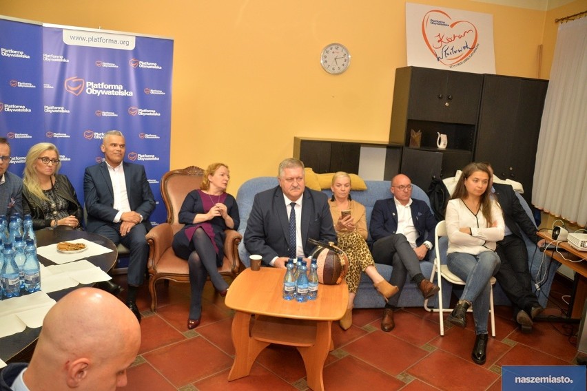 Wybory parlamentarne 2019. Reakcja w sztabie Koalicji Obywatelskiej we Włocławku [zdjęcia, wideo]