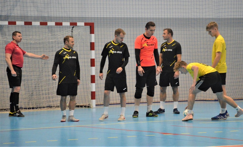 Proszowicka liga futsalu. Pięć goli Damiana Wójcika