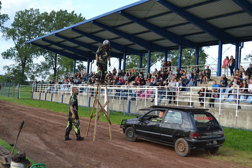 Kaskaderzy z grupy Street Owners zafundowali widzom w...