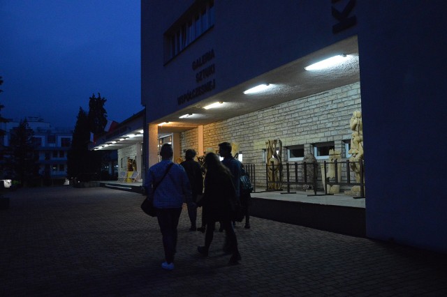 Nocą Galerii Myślenicki Ośrodek Kultury i Sportu ponownie otwiera się po spowodowanej pandemią przerwie