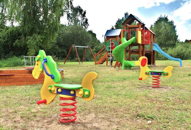 Koszt placu zabaw na osiedlu Leśnym w Wasilkowie to 40 tysięcy złotych.