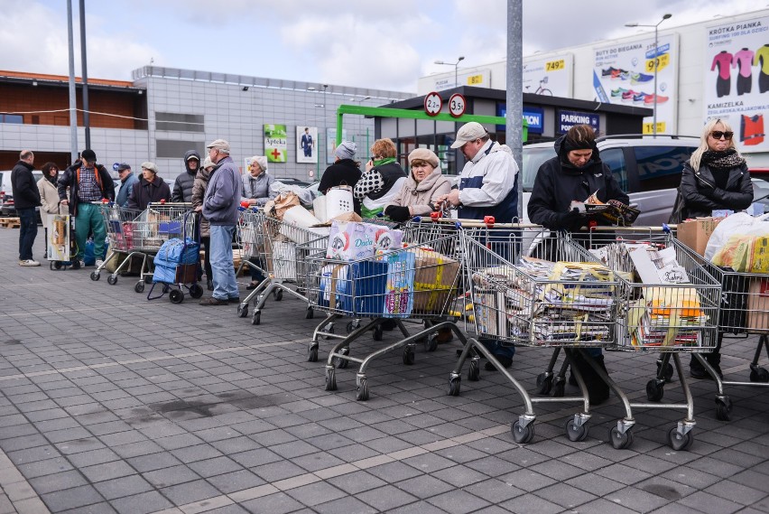 "Drzewko za makulaturę" w Trójmieście