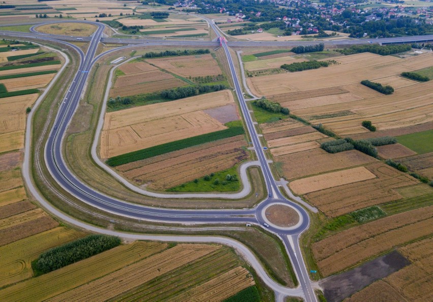 W piątek oddano do użytkowania łącznik autostrady A4 i drogi...