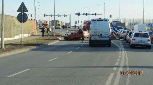 W piątek około godziny 7.25 doszło do wypadku na autostradzie A2 w rejonie Lubonia.