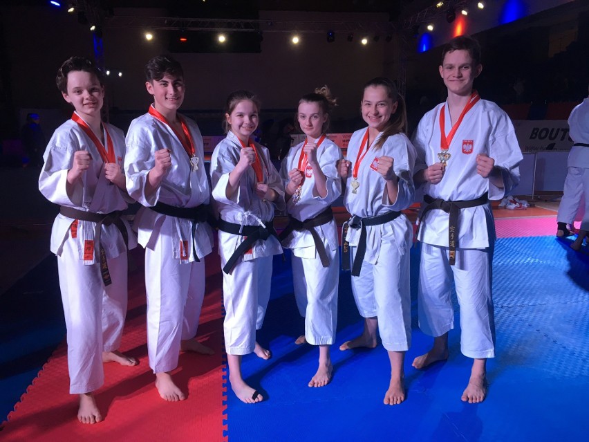 19 medali reprezentantów Krakowskiego Klubu Karate Tradycyjnego w Belgradzie