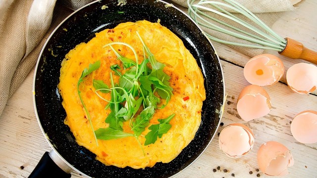 Przepis na omlet. Jak zrobić omlet?