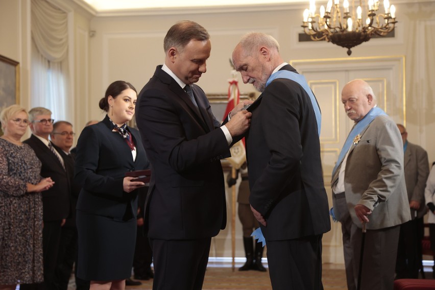 W piątek Antoni Macierewicz został odznaczony Orderem Orła...