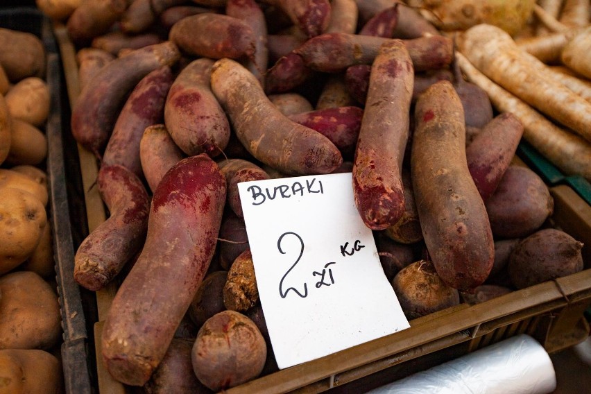 Lidl uratował buraki od polskiego rolnika i nie pozwolił na...