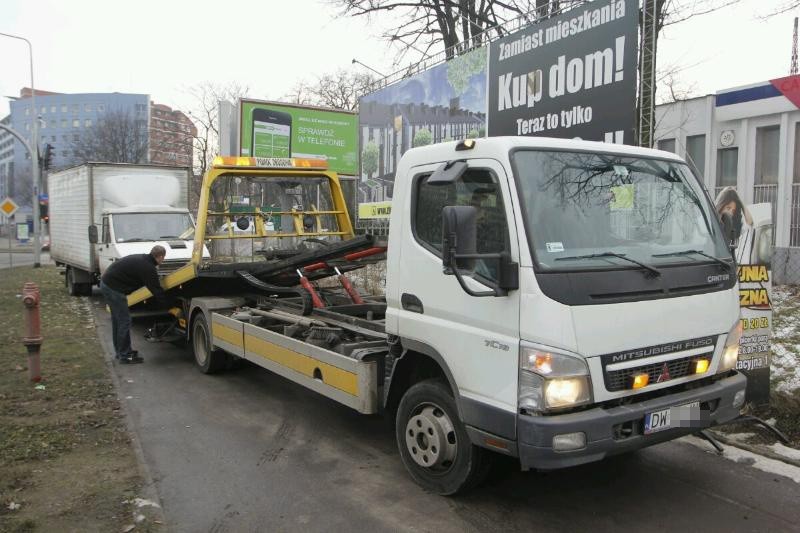 Wypadek na skrzyżowaniu Legnickiej i Stacyjnej