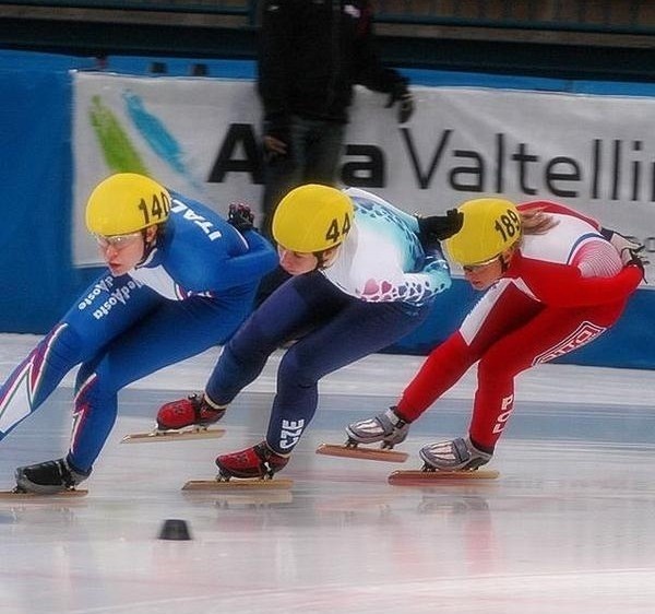 W Turynie Aida Bella (z prawej) była bliska zdobycia medalu.