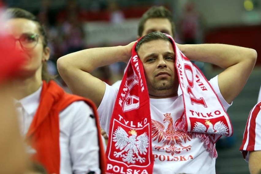 Euro 2016. Polacy odpadli z walki o medale. Smutek na twarzach polskich kibiców [ZDJĘCIA]