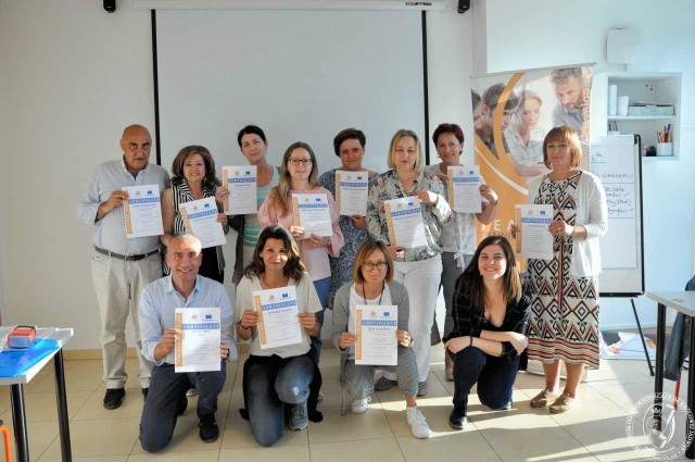 Nauczyciele inowrocławskiej „Królówki” wraz z innymi uczestnikami szkolenia w hiszpańskiej Sewilli