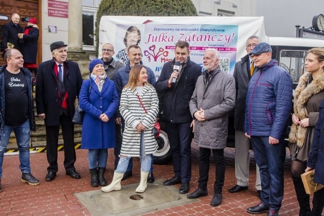 Burmistrz Sandomierza Marcin Marzec zaprosił do udziału w koncercie w Sandomierzu.