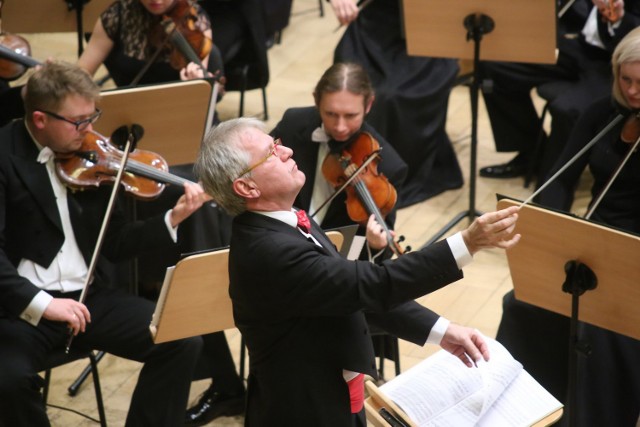 Piątkowym koncertem Orkiestry Filharmonii Poznańskiej zadyryguje Reinhard Goebel