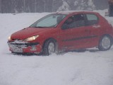 Jak jeździć samochodem w zimie?