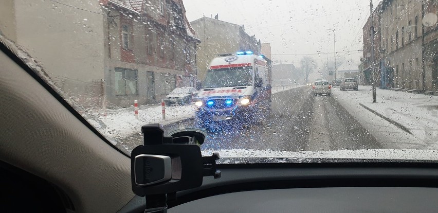 Uwaga! W Mysłowicach zderzenie dwóch autobusów. Są utrudnienia ZDJĘCIA