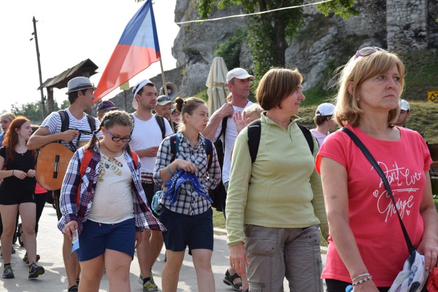 Wspólnota Śródmiejska wyruszyła z Podzamcza do Częstochowy