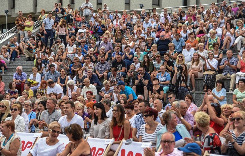 Scena na Brdzie jak koncertowa sala z muzyką Chopina i niespodzianką!