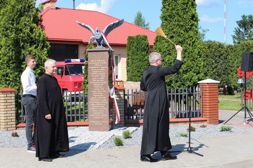 Mieszkańcy Orlisk mają Kamienną Drogę Krzyżową i pomnik Orła, symbolu swojej miejscowości (ZDJĘCIA)