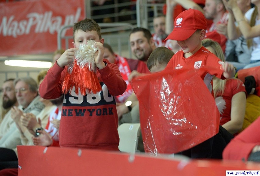 We wtorkowy wieczór reprezentacja Polski w futsalu pokonała...