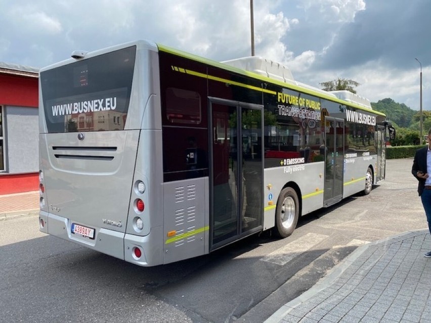 Realizacją zamówienia na dostawę autobusów elektrycznych dla...