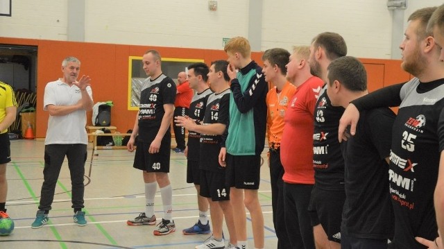Drugoligowa drużyna TS ZEW Świebodzin na turnieju piłki ręcznej w Berlinie