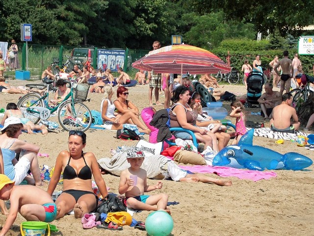 Niebo przez cały dzień będzie bezchmurne, a temperatura szybko skoczy nawet do 29 kresek powyżej zera.