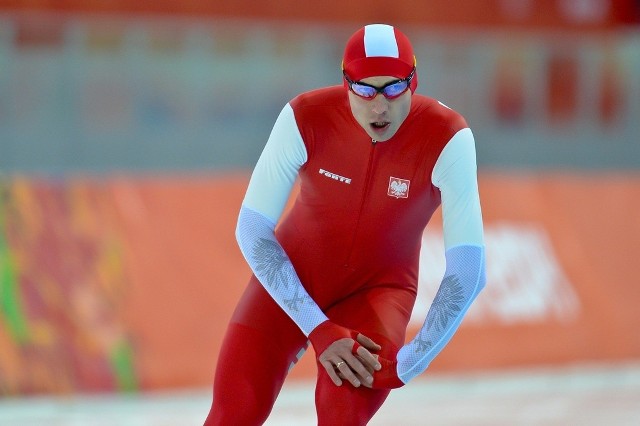 Zbigniew Bródka ma szanse na medal drużynowy i indywidualny na dystansie 1500 m.