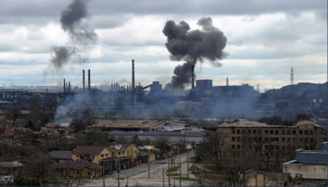 Oblężony przez rosyjskiego okupanta, w 90 procentach zniszczony Mariupol