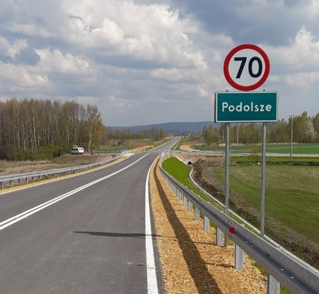 Kierowcy mogą już jeździć nową obwodnicą Podolsza i Zatora w ciągu drogi wojewódzkiej 781