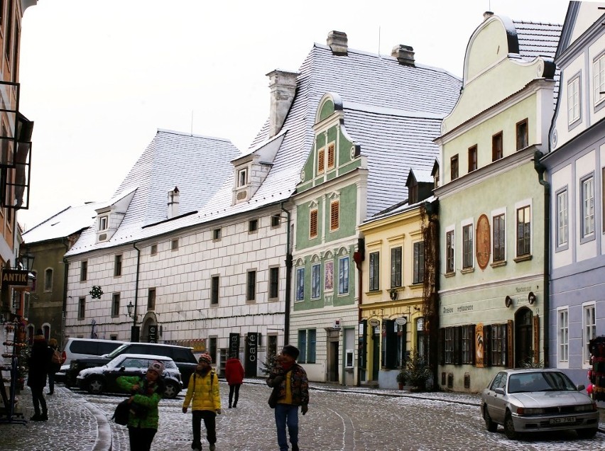 ...Międzynarodowa Galeria Sztuki (na zdjęciu), muzea,...