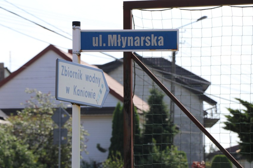 Droga powiatowa w Kaniowie, w gminie Zagnańsk, w powiecie kieleckim oficjalnie otwarta [ZDJĘCIA]