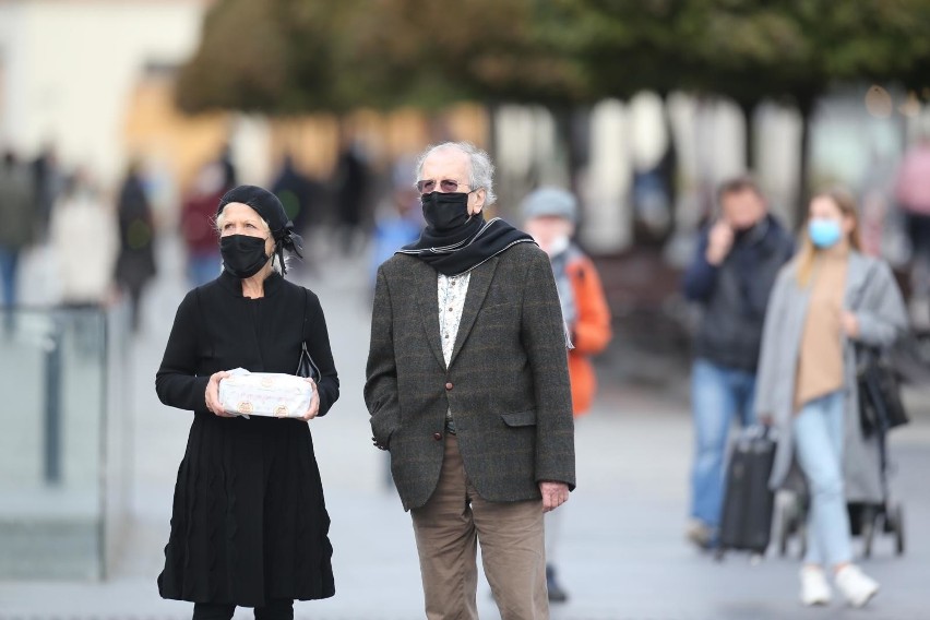 Przypomnijmy, że do 25. kwietnia trwa w Polsce lockdown....