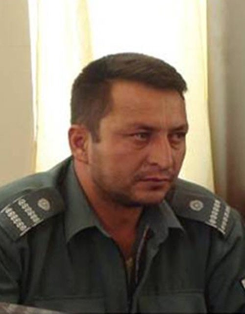 Ahmad Zia jest dowódcą policyjnych posterunków w prowincji...