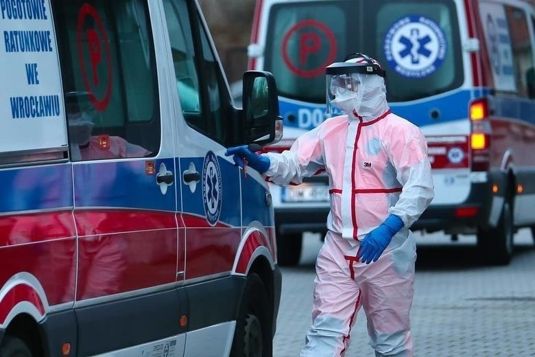 W Słupsku zmarł mężczyzna zakażony SARS-CoV-2. Są nowe przypadki zakażeń w regionie