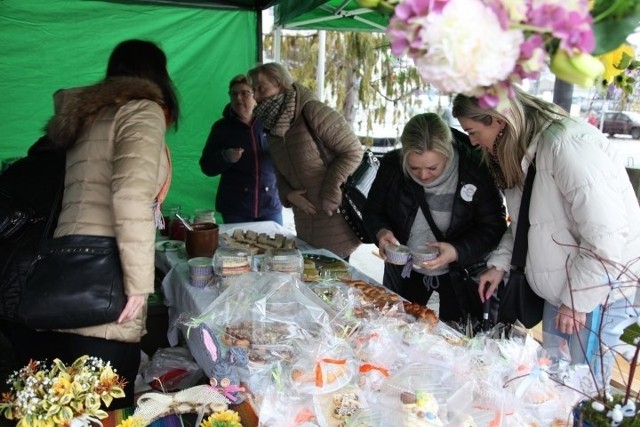 II Jarmark Wielkanocny w Łapach. Świąteczne przysmaki, stroiki i nie tylko!