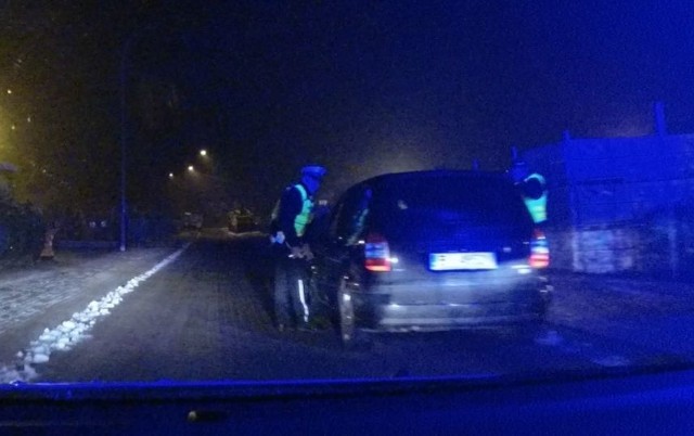 II Spot Night Racing Białystok. Podlaska policja wystawiła 60 mandatów kierowcom jadącym na zlot