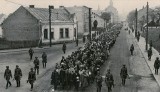Rocznica pierwszego transportu Polaków do KL Auschwitz. W związku z pandemią koronawirusa obchody będą ograniczone [ZDJĘCIA]