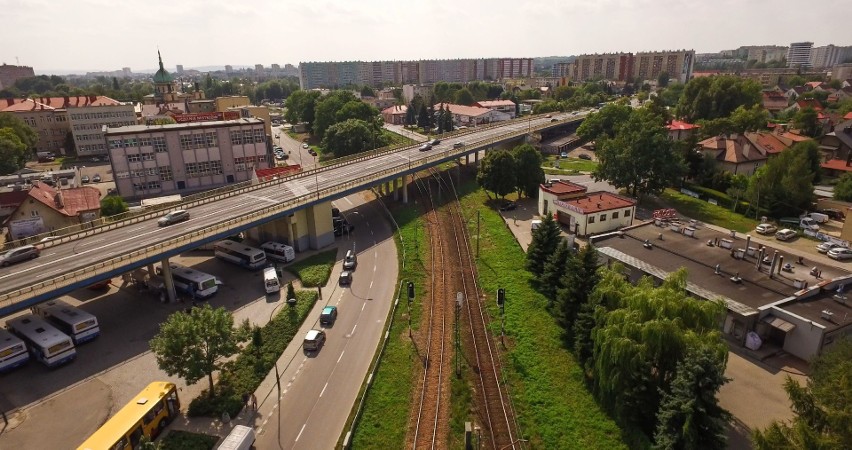 Króla Augusta. Siedziba klubu-legendy. Zobacz osiedle z lotu drona [PODNIEBNY RZESZÓW ODC. 20]