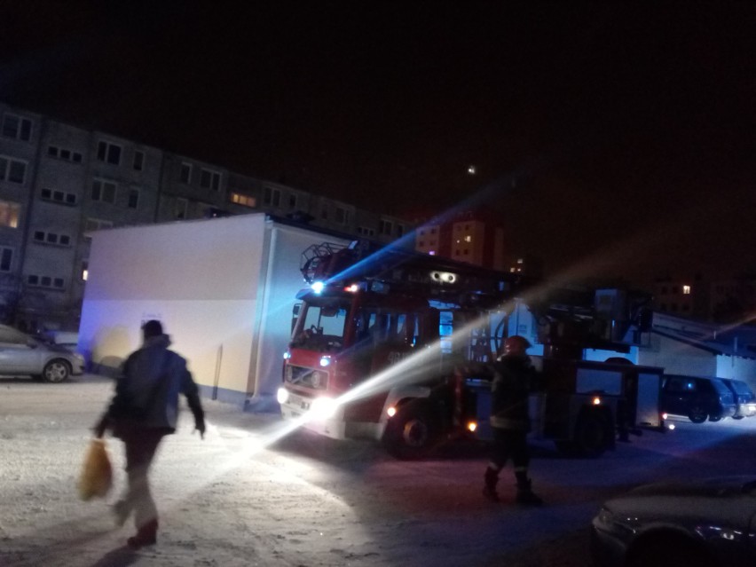 Pożar w Skarżysku-Kamiennej. W bloku przy ulicy Rejowskiej zapalił się licznik elektryczny