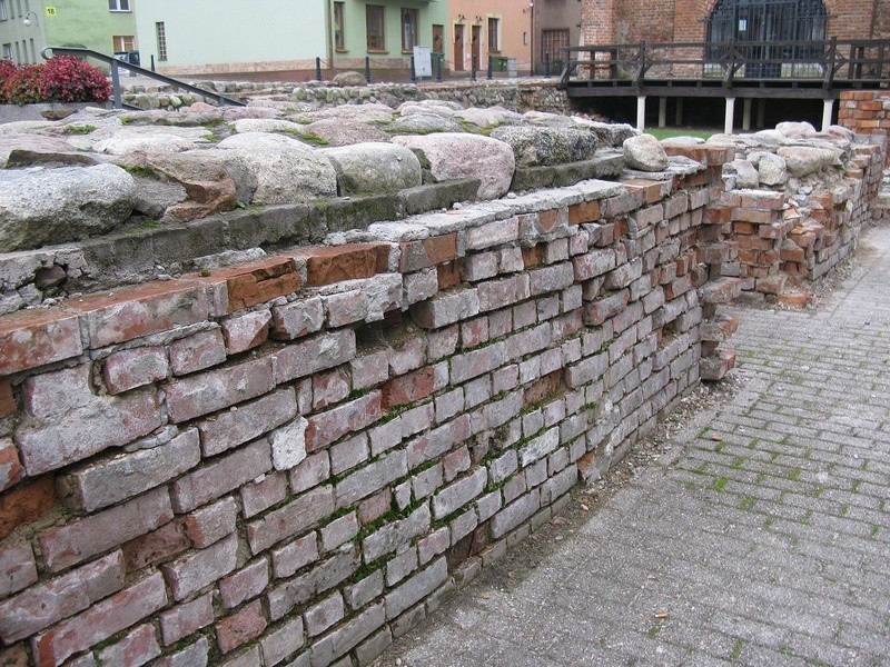 Zniszczony Plac św. Katarzyny w Bytowie