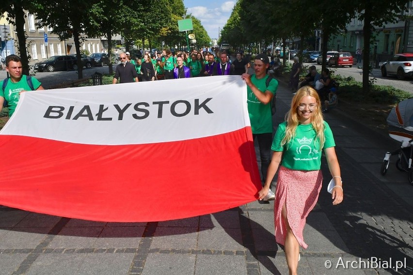 35. Białostocka Piesza Pielgrzymka dotarła na Jasną Górę. Pątnicy pokonali blisko 500 kilometrów [ZDJĘCIA]