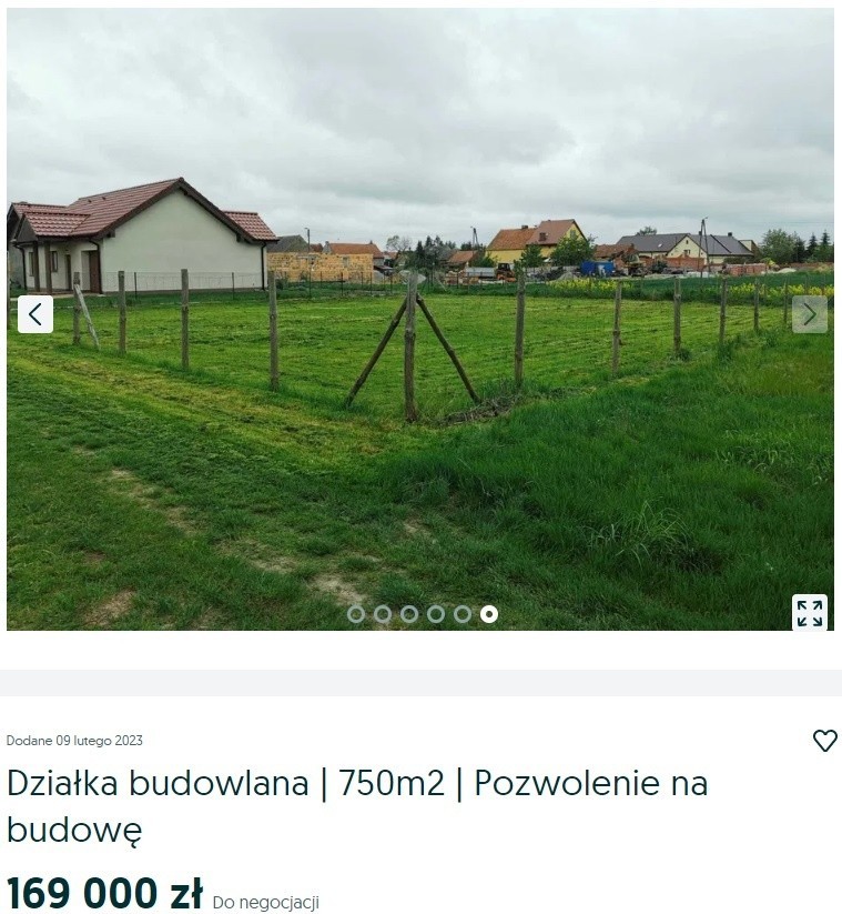 Powierzchnia: 750 m²...