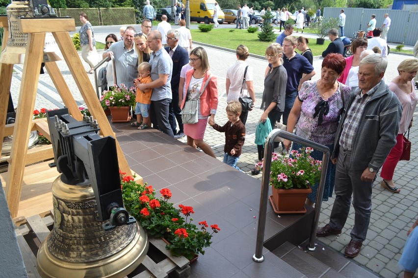 Rybnik: Nowa parafia Matki Boskiej Częstochowskiej w Rybniku...