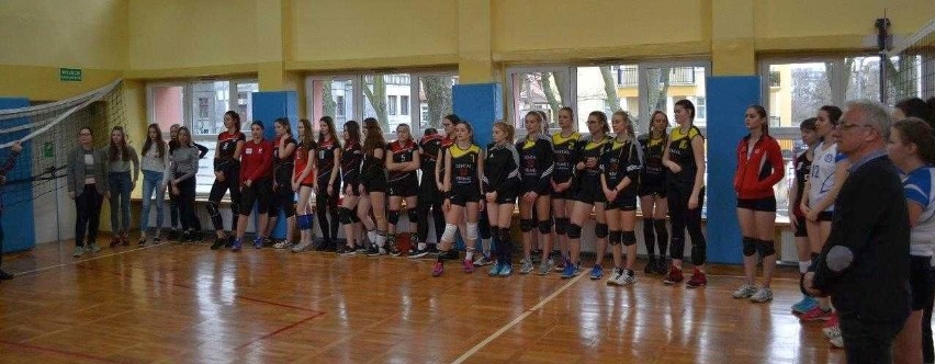 W sali gimnastycznej II LO w Inowrocławiu odbył się VI...